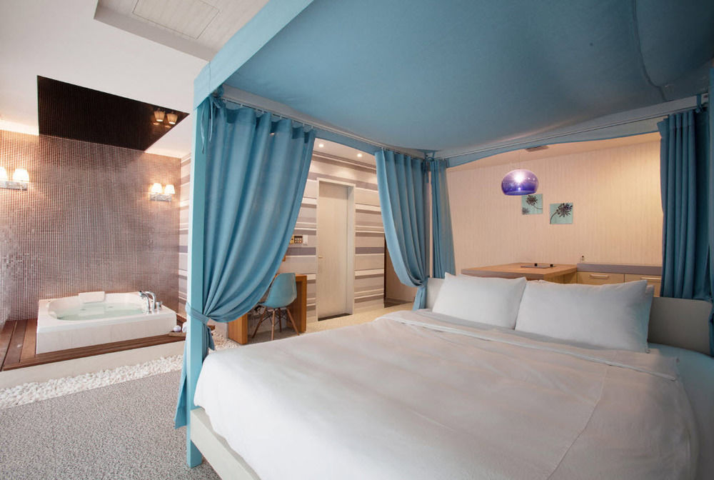 Sah Chun Ae Pension Gangneung Exterior photo