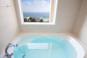 Sah Chun Ae Pension Gangneung Exterior photo