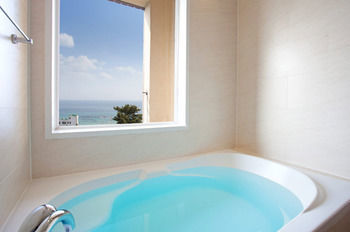 Sah Chun Ae Pension Gangneung Exterior photo